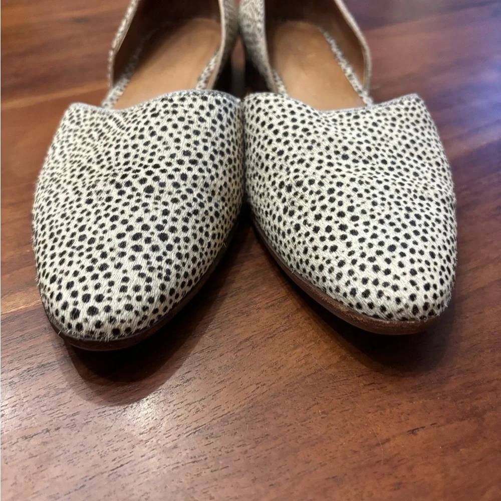 Madewell The Marisa d’Orsay Flat in Spotted Calf Hair - Picture 4 of 11